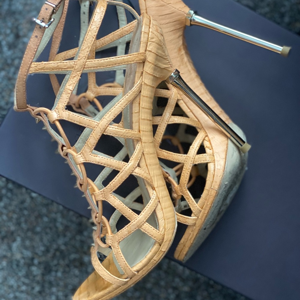 B Brian Atwood W B Snake Skin & Suede W/Studs & Metal Heels Platforms - Picture 5 of 14